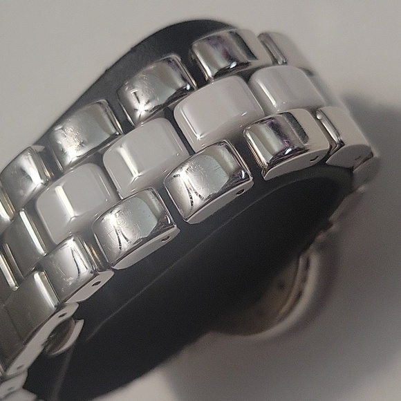 Movado Silver and White Bracelet Watch - Picture 6 of 9